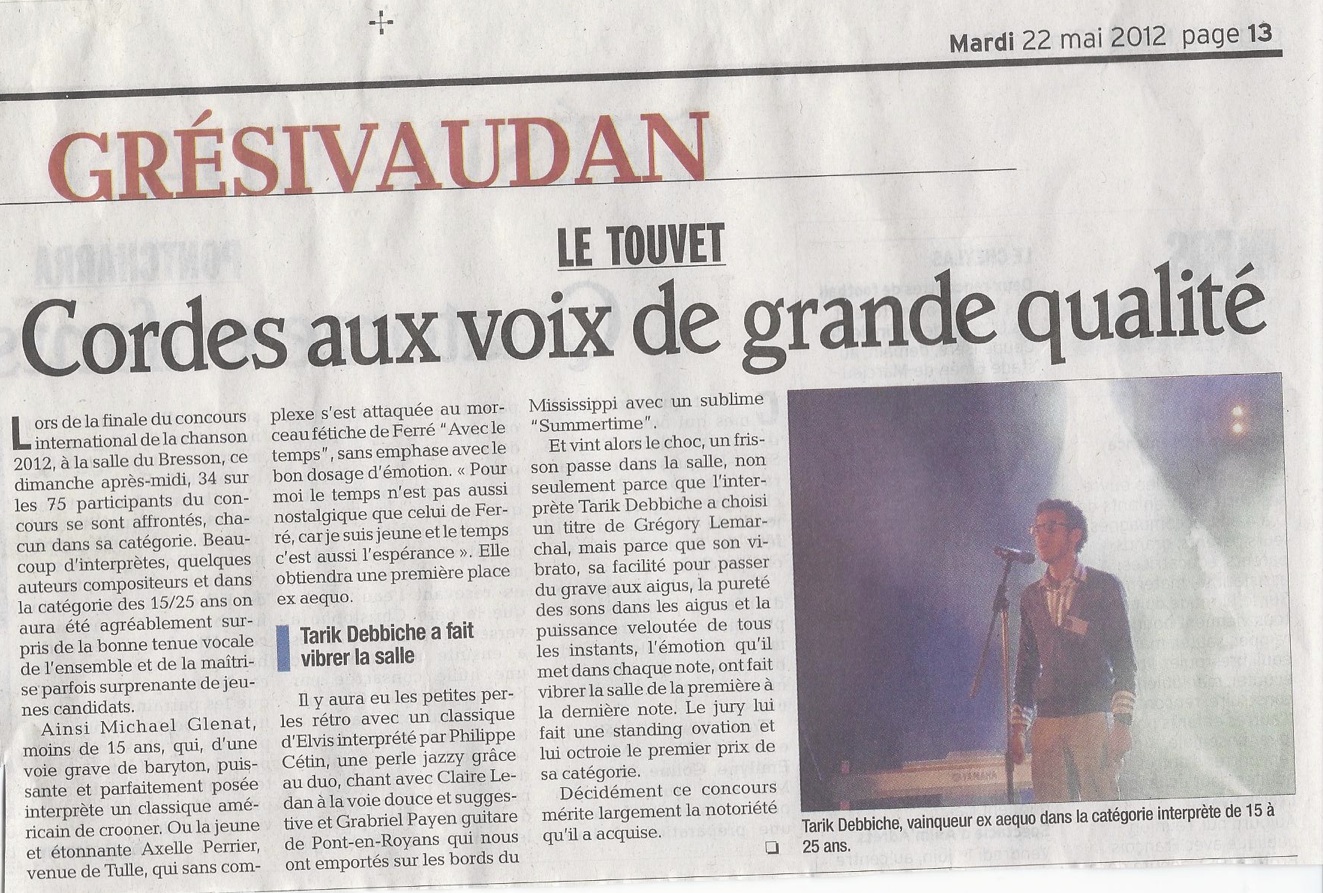Article du Dauphiné Libéré à propos du concours de chant France Cordes-Aux-Voix 2012